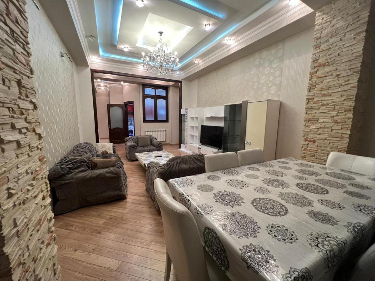 Bakuvi Apartments On New Boulveard Екстериор снимка