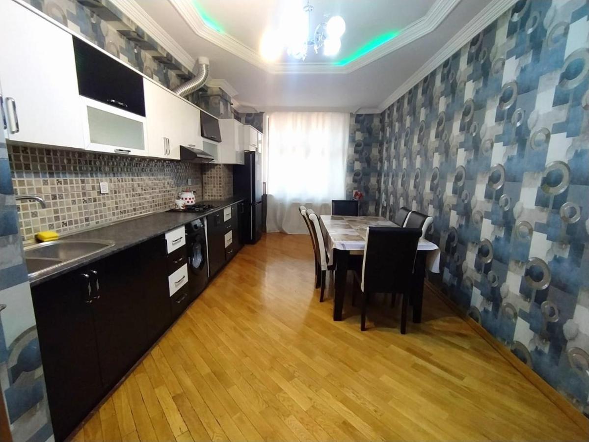 Bakuvi Apartments On New Boulveard Екстериор снимка